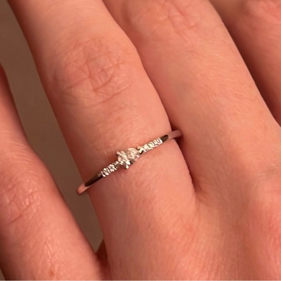 Bony Levy Liora 18k white gold sz 6 teardrop diamond - Picture 4 of 7